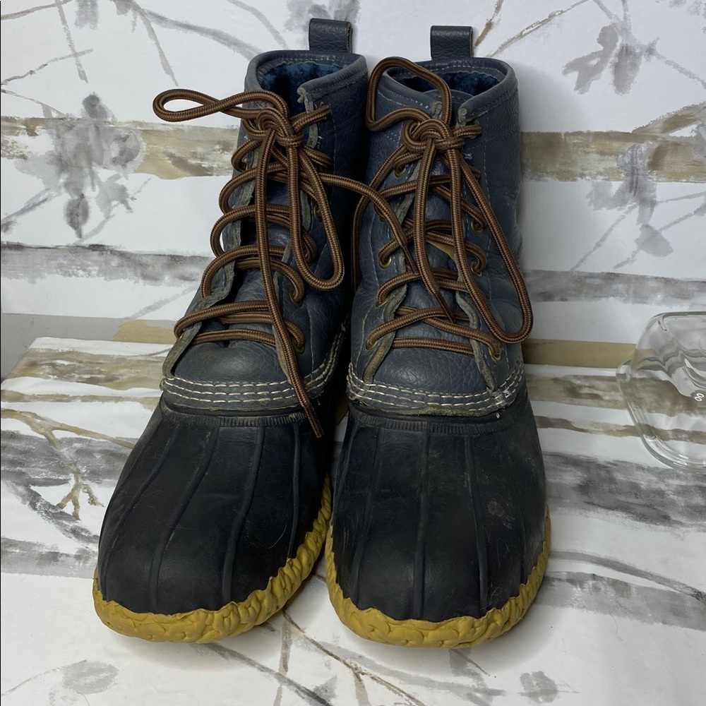 LL Bean Flannel Lined Bean Boots - Picture 3 of 7